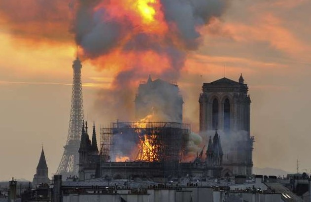 notre-dame-in-flames